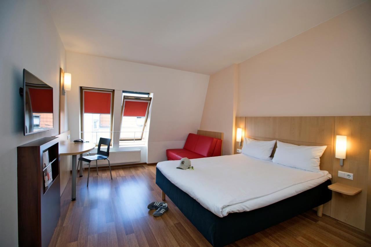 Ibis Süd Hotel 3*