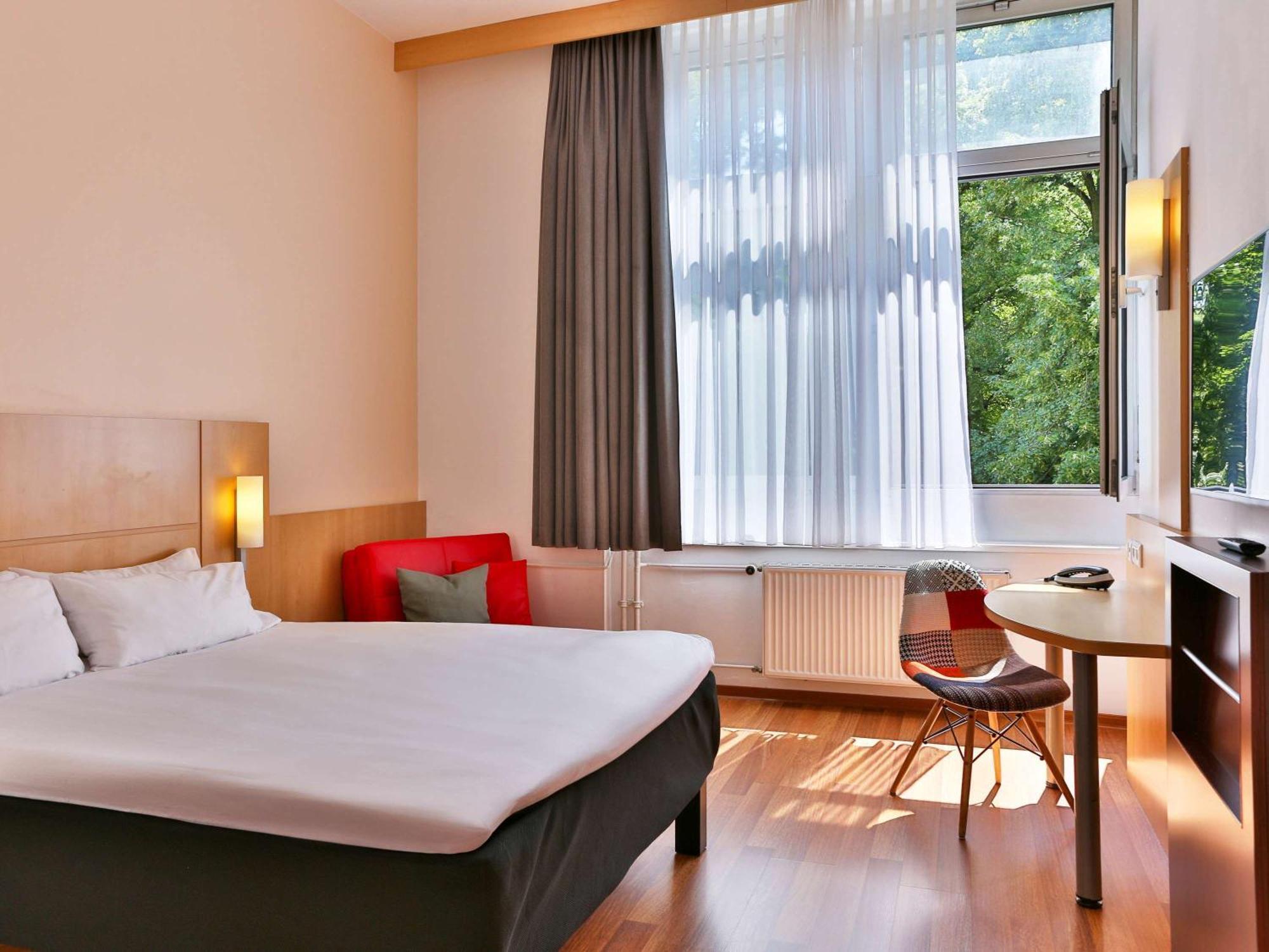 Ibis Süd Hotel 3*
